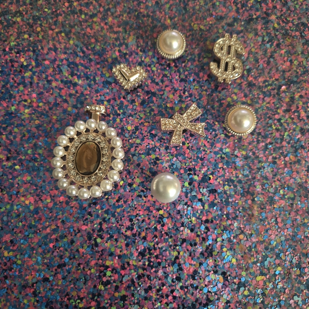 Jibbitz Shoe Charms Gold Pearls Rhinestones - Picture 3 of 3